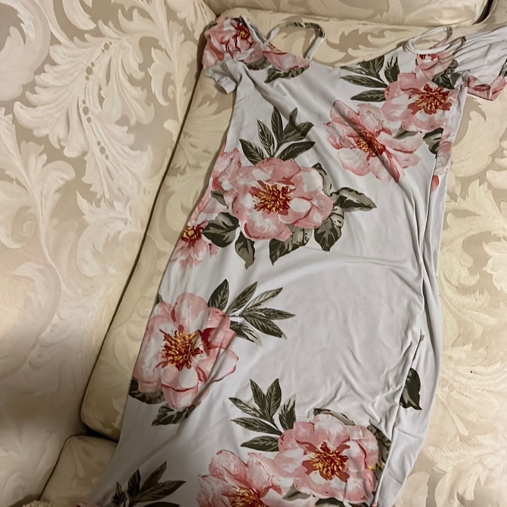 Medium flower dress